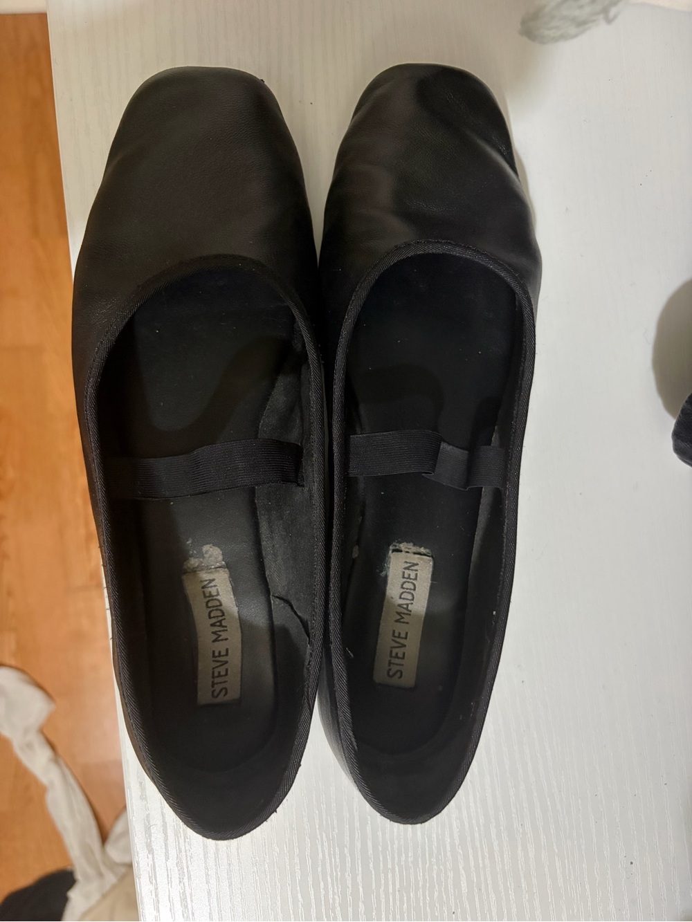 Steve Madden Black Slip-On Ballet Flats with Elastic Strap